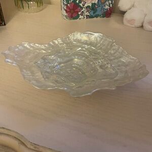 Wavy Clear Glass Decorative Plate